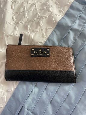 kate spade Brown and Black Pebbled Leather Zip Wallet